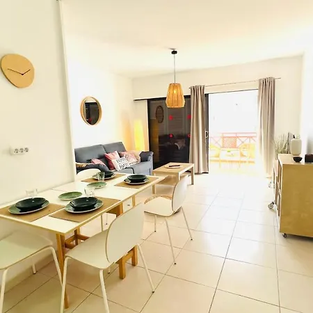 Victoria Court 2 - Lovely En Cristianos Apartment Los Cristianos (Tenerife)