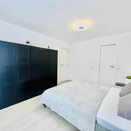 Paulmarie In Cristianos Apartment