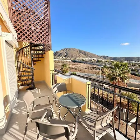 Apartment Sunset & Heated Pool Los Cristianos (Tenerife)