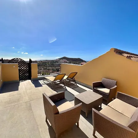 Sunset & Heated Pool Apartment Los Cristianos (Tenerife)