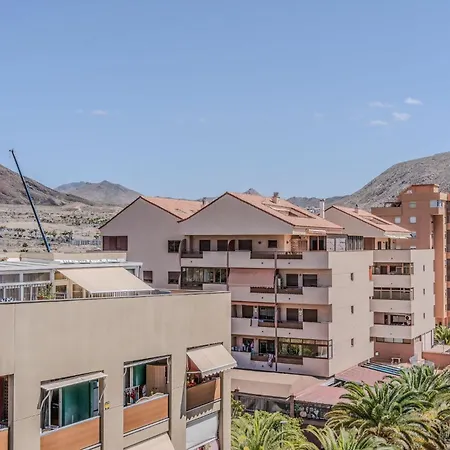 Hayam Apartamentos, Cristianos *