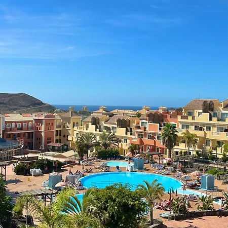 Apartment Sunset & Heated Pool Los Cristianos (Tenerife)
