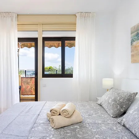 Apartment Frontline Playa Vistas With Pool, Parking, Sea Los Cristianos (Tenerife)