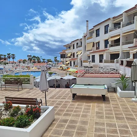 Parque Margarita, Terraza Vista Piscina