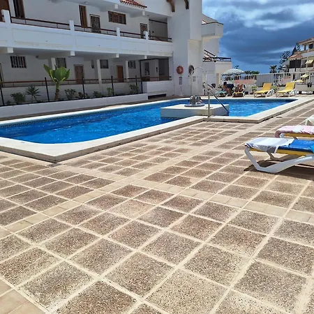 Parque Margarita, Terraza Vista Piscina Apartment