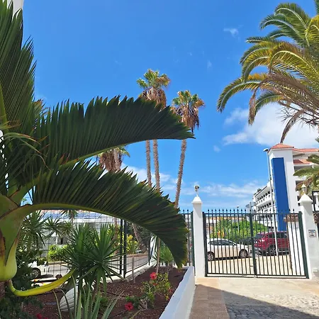 Parque Margarita, Terraza Vista Piscina *