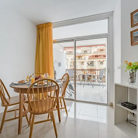 Apartment Just 2min To Loscristianos