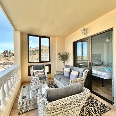 Cristianos With Sea Views C109 Los Cristianos (Tenerife)