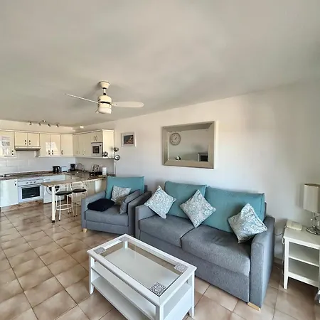 Cristianos With Sea Views C109 *