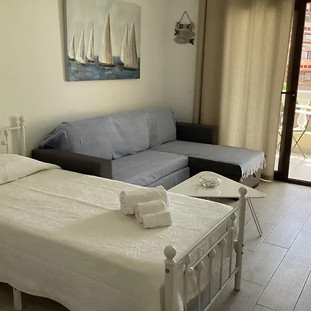 Estupendo Estudio En Castle Harbour Cristianos