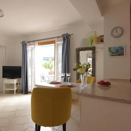 Apartment Familiar Con Piscina Con Wi Fi En Cristianos