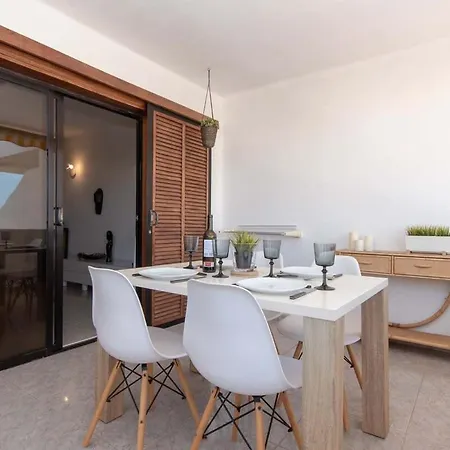 Paloma 10 - One Bed With Sea View And Wifi Internet Los Cristianos (Tenerife)