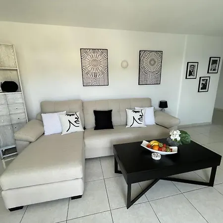Comodoro 7 - One Bed Apartment Los Cristianos (Tenerife)