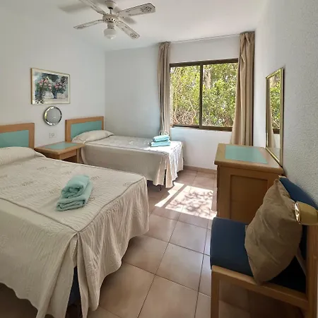 Two Bedroom In Castle Harbour C201 Apartment