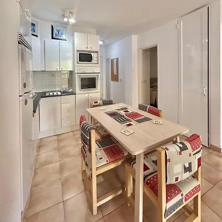 Two Bedroom In Castle Harbour C201