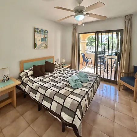 Two Bedroom In Castle Harbour C201