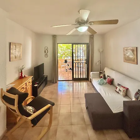 Two Bedroom In Castle Harbour C201