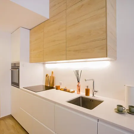 Apartment Diamantes Cozy 1 Bedroom *