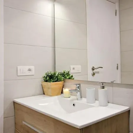 Apartment Soleado Y Flamante En Cristianos De Membrillosuites