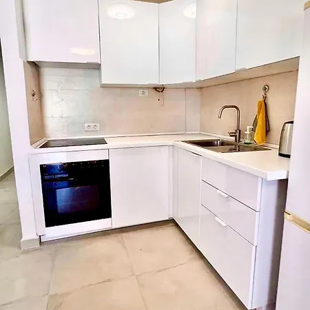 Fantastic View 1 Bed Los Cristianos (Tenerife)