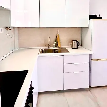 Fantastic View 1 Bed Apartment *