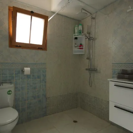 Familiar Con Piscina Con Wi Fi En Cristianos *