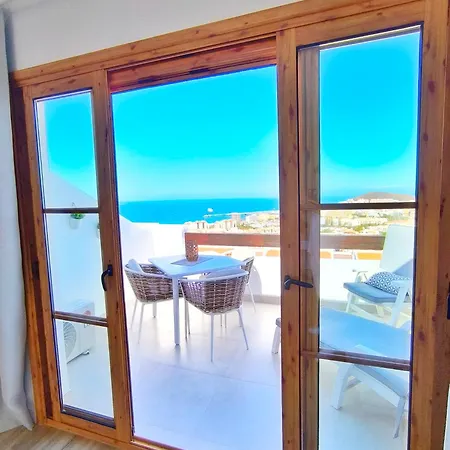 Apartment Cristianos - Breathtaking View, Ac, Heated Pool, Fibre Net *