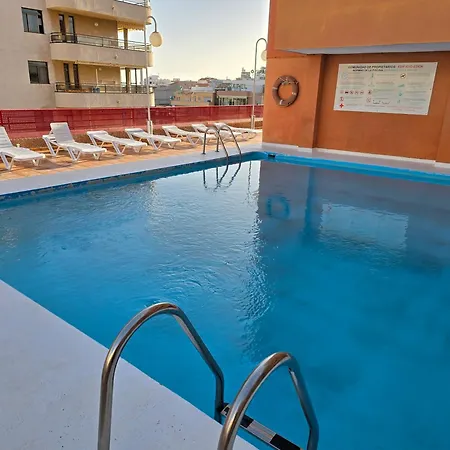 Exclusive Eden, Marble Floor, Luxury Bathroom, Heated Pool, Close To Centre, Sea View, Balcony Apartment
