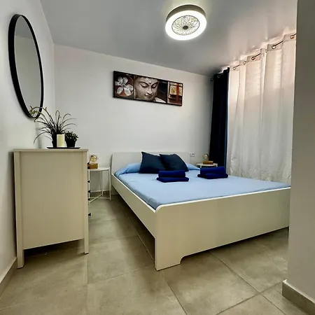 Diamantes - Cristianos Apartment *