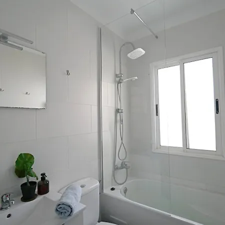 La Perla, Cristianos Apartment *