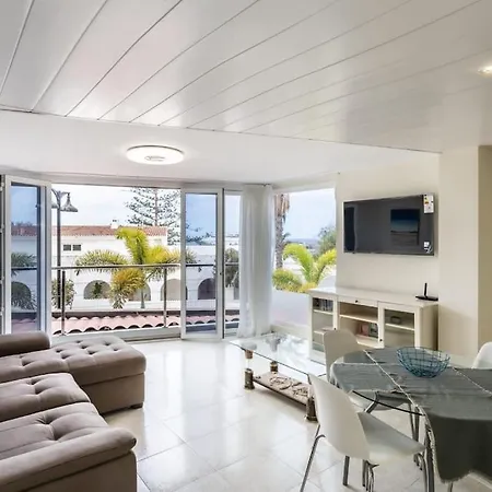 Apartment En Primera Linea En Cristianos *