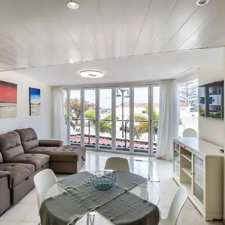 Apartment En Primera Linea En Cristianos Los Cristianos (Tenerife)