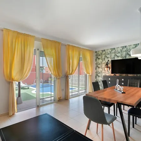 N3 Villa