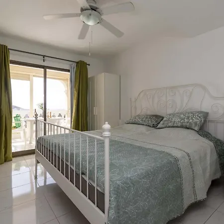 Apartment Castle Harbour 5 Los Cristianos (Tenerife)