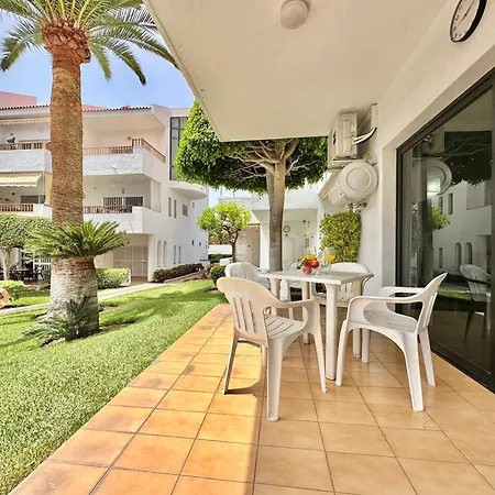Pool Views Terrace Apartment