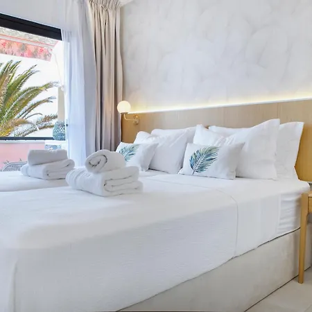 Tms Veramar Hotel,beachfront,pool&parking Apartment Los Cristianos (Tenerife)