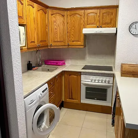 One Bedroom Tenerife Apartment Los Cristianos (Tenerife)