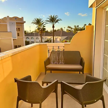 Sunset 4 & Heated Pool Apartment