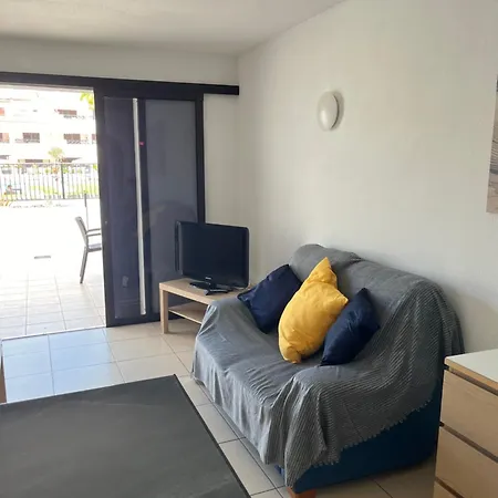 31a1, Avenida Londres 6, Cristianos 38650, Arona, Tenerife Apartment