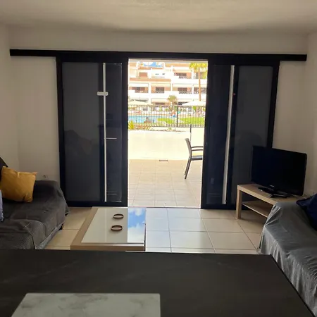 31a1, Avenida Londres 6, Cristianos 38650, Arona, Tenerife