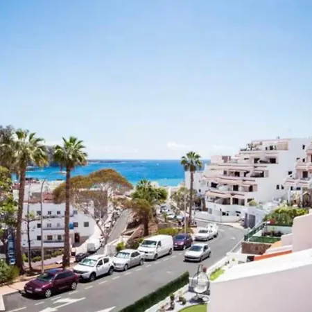 Cristianos Vistas Al Mar Y Cerca De La Playa Apartment