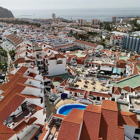 Apartment Modern Apartment, Heated Pool & 2 Terraces Los Cristianos (Tenerife)