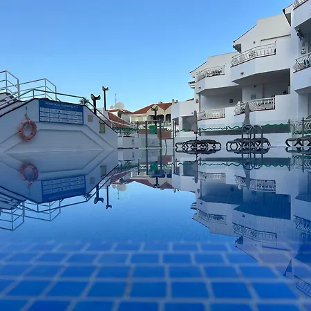 Apartment Modern Apartment, Heated Pool & 2 Terraces Los Cristianos (Tenerife)