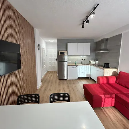 Apartment Modern Apartment, Heated Pool & 2 Terraces Los Cristianos (Tenerife)