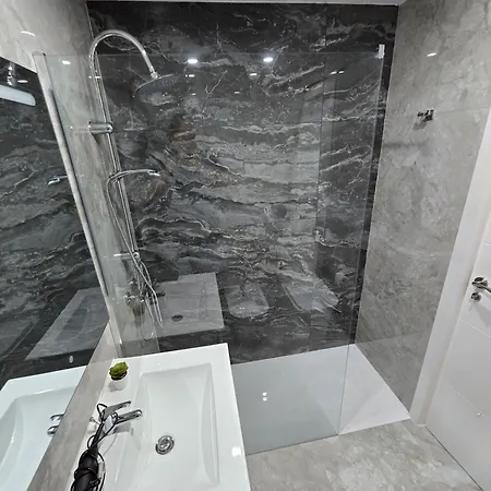 Apartment Eden Mit Beheiztem Pool, Luxurioese Ausstattung Mit Marmorboden, Marmorbadezimmer Los Cristianos (Tenerife)