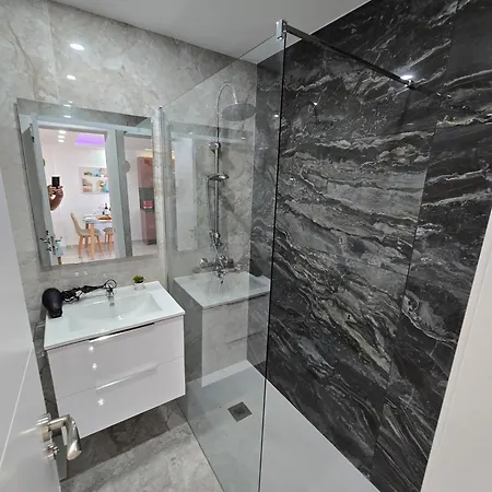 Eden Mit Beheiztem Pool, Luxurioese Ausstattung Mit Marmorboden, Marmorbadezimmer Apartment *