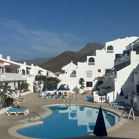 Cristianos With Large Terrace & Heated Pool Apartment *