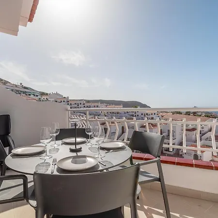 Apartment 2 Bedroom Luxury With Sea View In Cristianos *