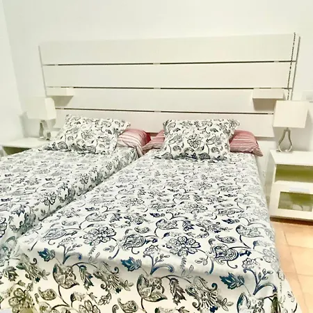 Casa Valdes Cristianos Center Apartment