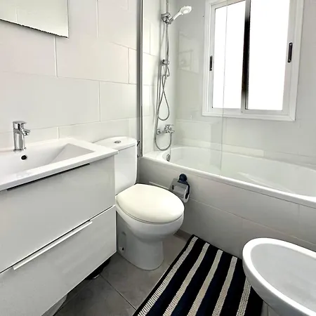 La Perla, Cristianos Apartment